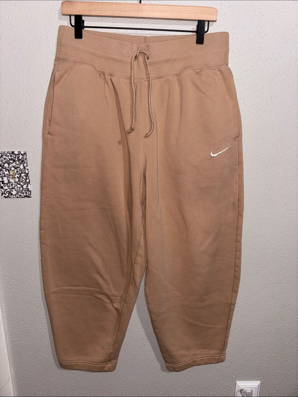 5/$25 Nike - Women’s Phoenix Fleece High-Waisted Sweatpants (size Large)